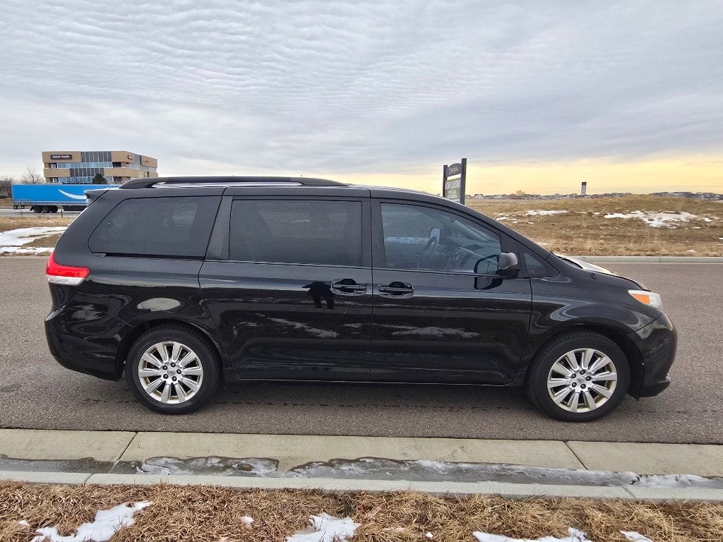 2014 Toyota Sienna XLE