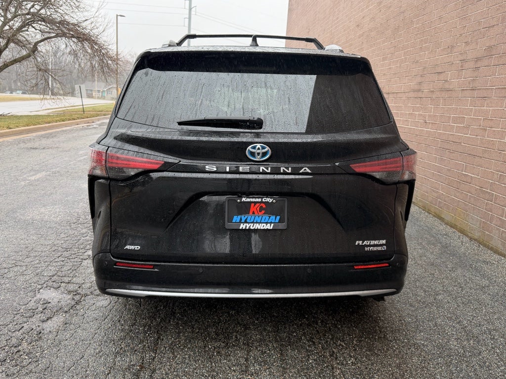 2022 Toyota Sienna Platinum
