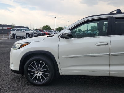 2018 Toyota Highlander SE