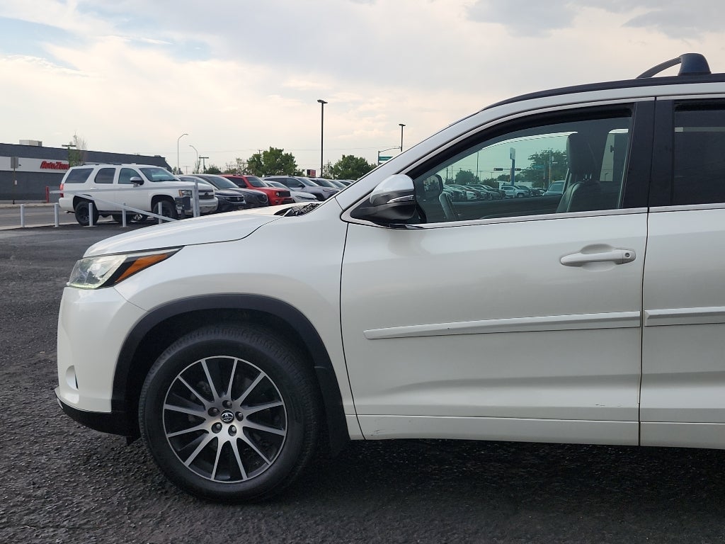 2018 Toyota Highlander SE