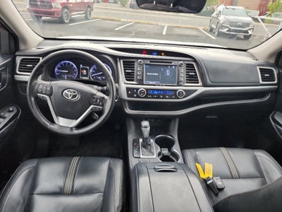 2018 Toyota Highlander SE