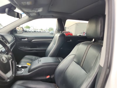 2018 Toyota Highlander SE