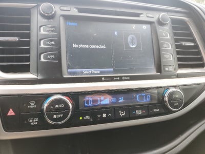 2018 Toyota Highlander SE