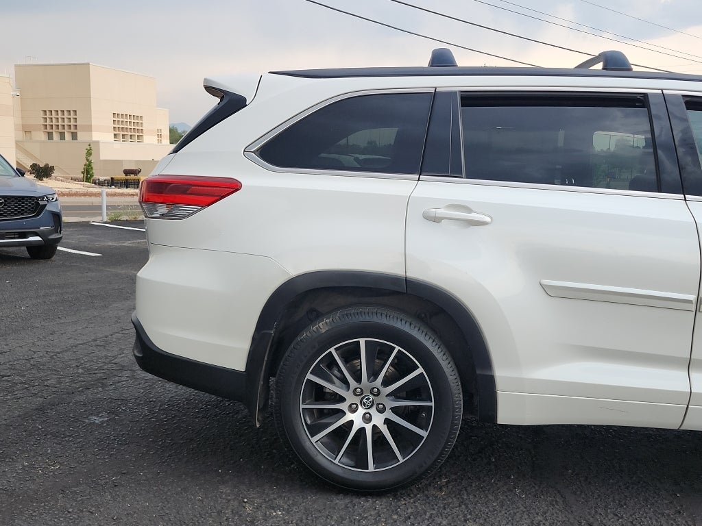 2018 Toyota Highlander SE