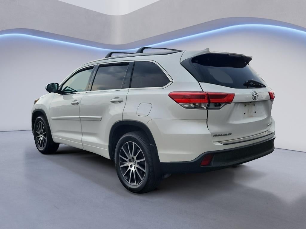 2018 Toyota Highlander SE