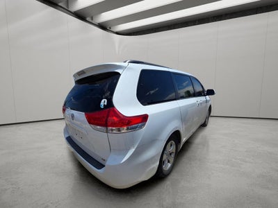 2013 Toyota Sienna LE