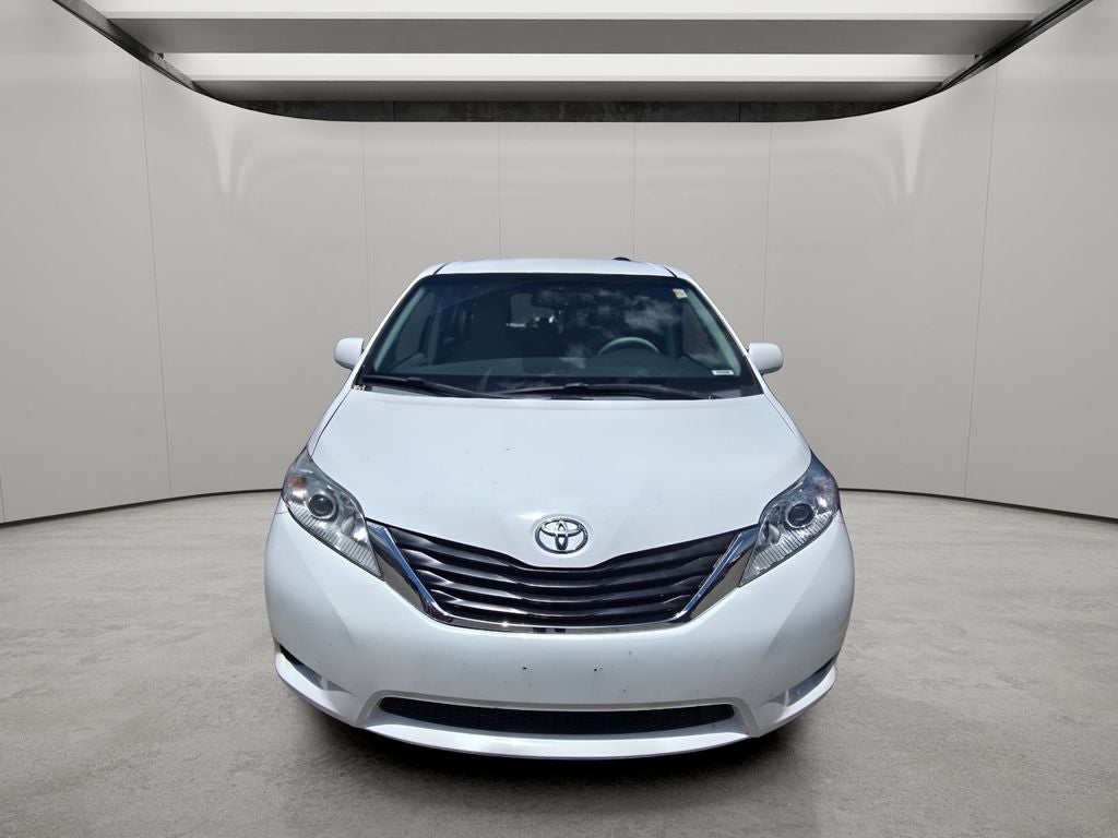 2013 Toyota Sienna LE