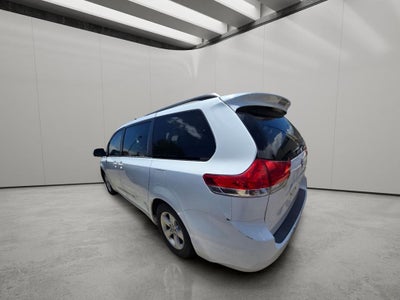 2013 Toyota Sienna LE