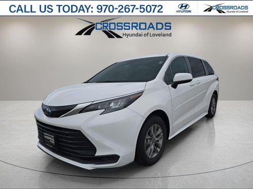 2024 Toyota Sienna LE