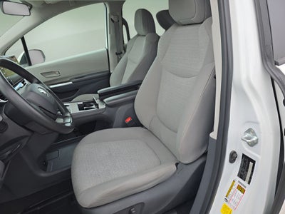 2024 Toyota Sienna LE