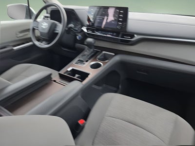 2024 Toyota Sienna LE