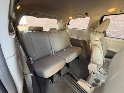 2015 Toyota Sienna XLE AAS