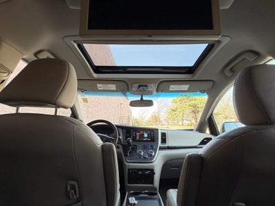 2015 Toyota Sienna XLE AAS
