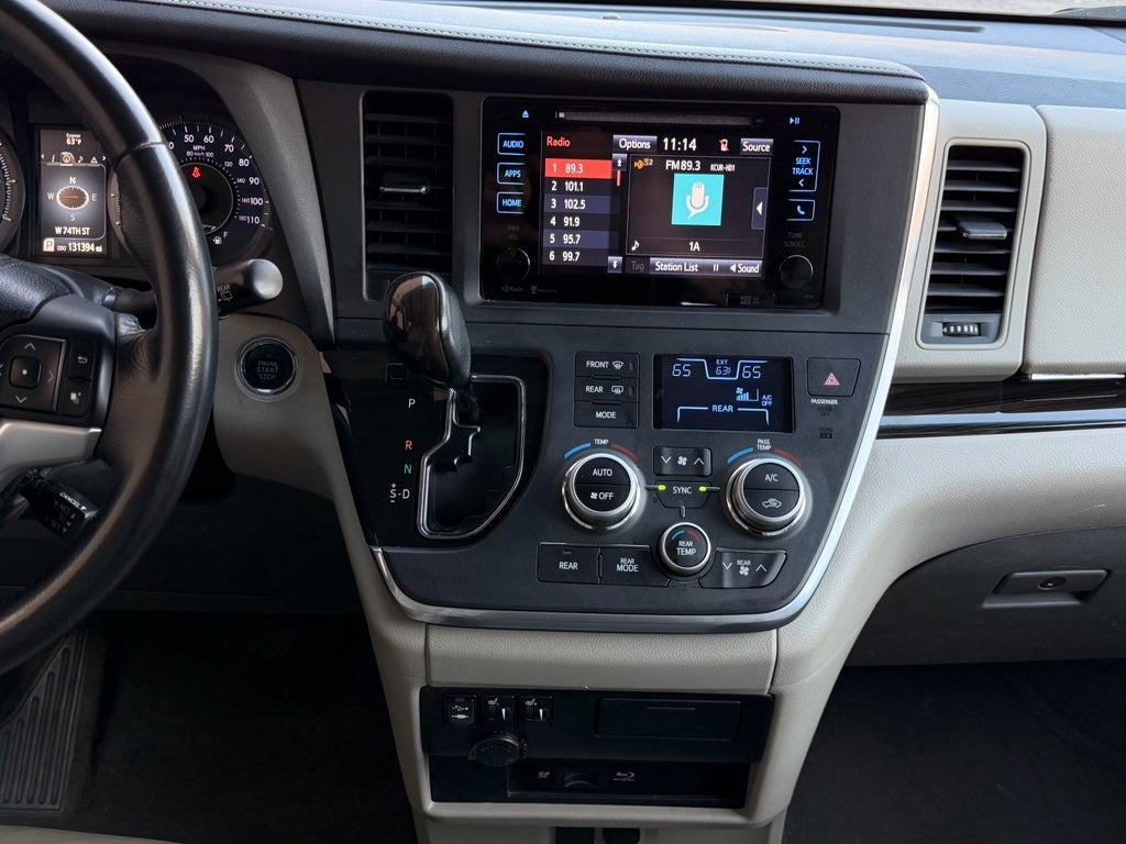 2015 Toyota Sienna XLE AAS