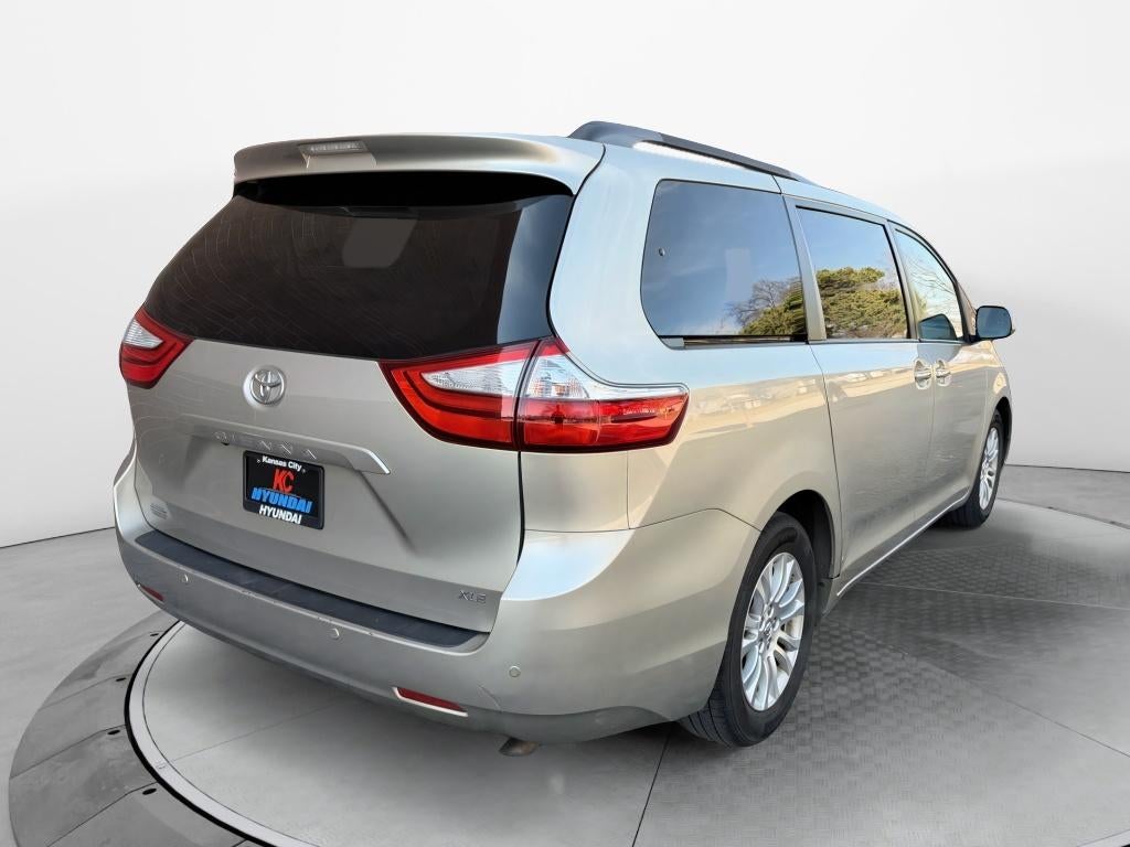 2015 Toyota Sienna XLE AAS