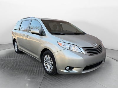 2015 Toyota Sienna XLE AAS