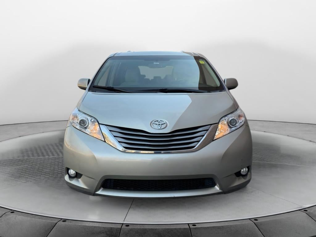 2015 Toyota Sienna XLE AAS