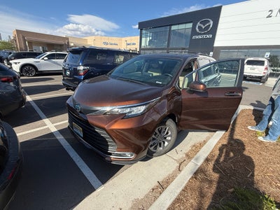 2023 Toyota Sienna XLE