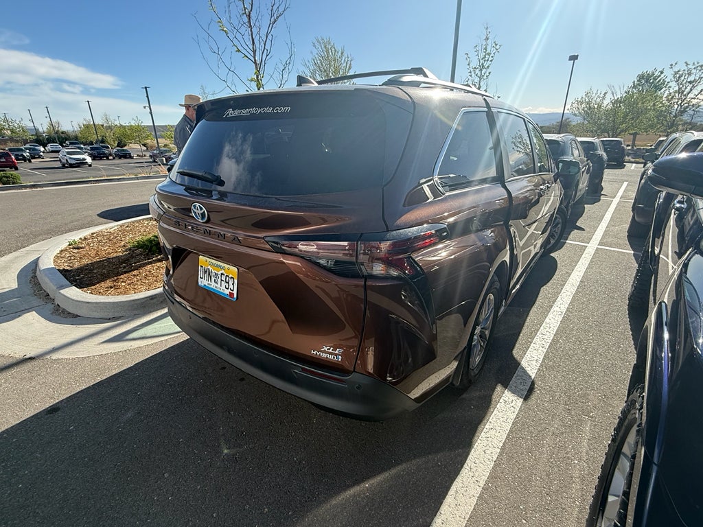 2023 Toyota Sienna XLE