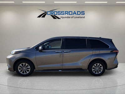 2022 Toyota Sienna XLE