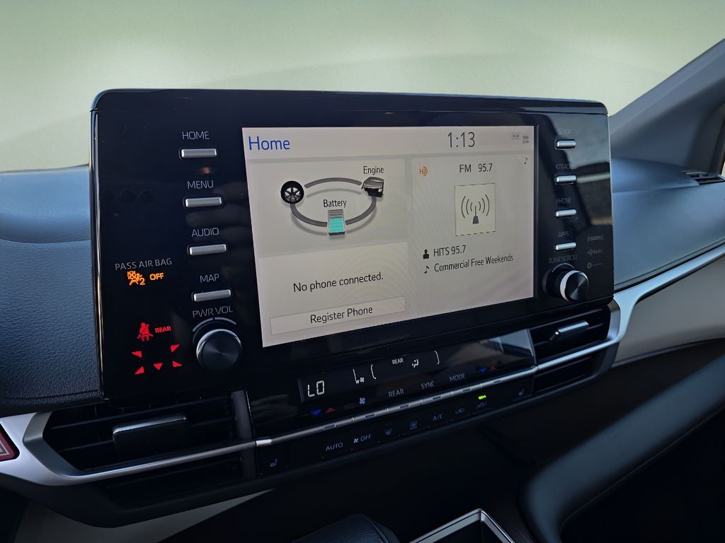 2022 Toyota Sienna XLE