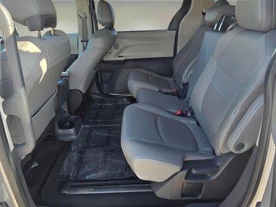 2024 Toyota Sienna XLE