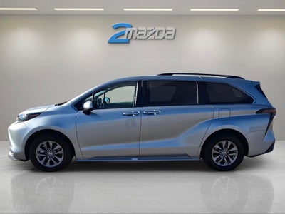 2024 Toyota Sienna XLE