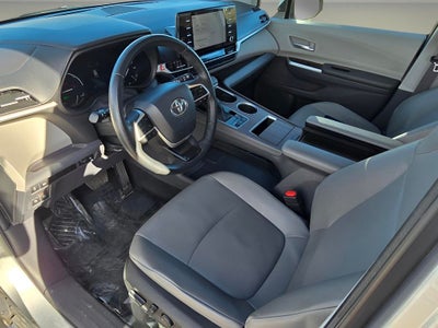 2024 Toyota Sienna XLE