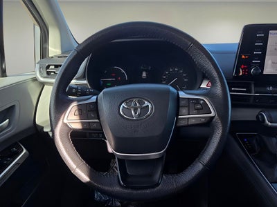 2024 Toyota Sienna XLE