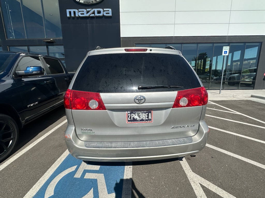 2006 Toyota Sienna LE
