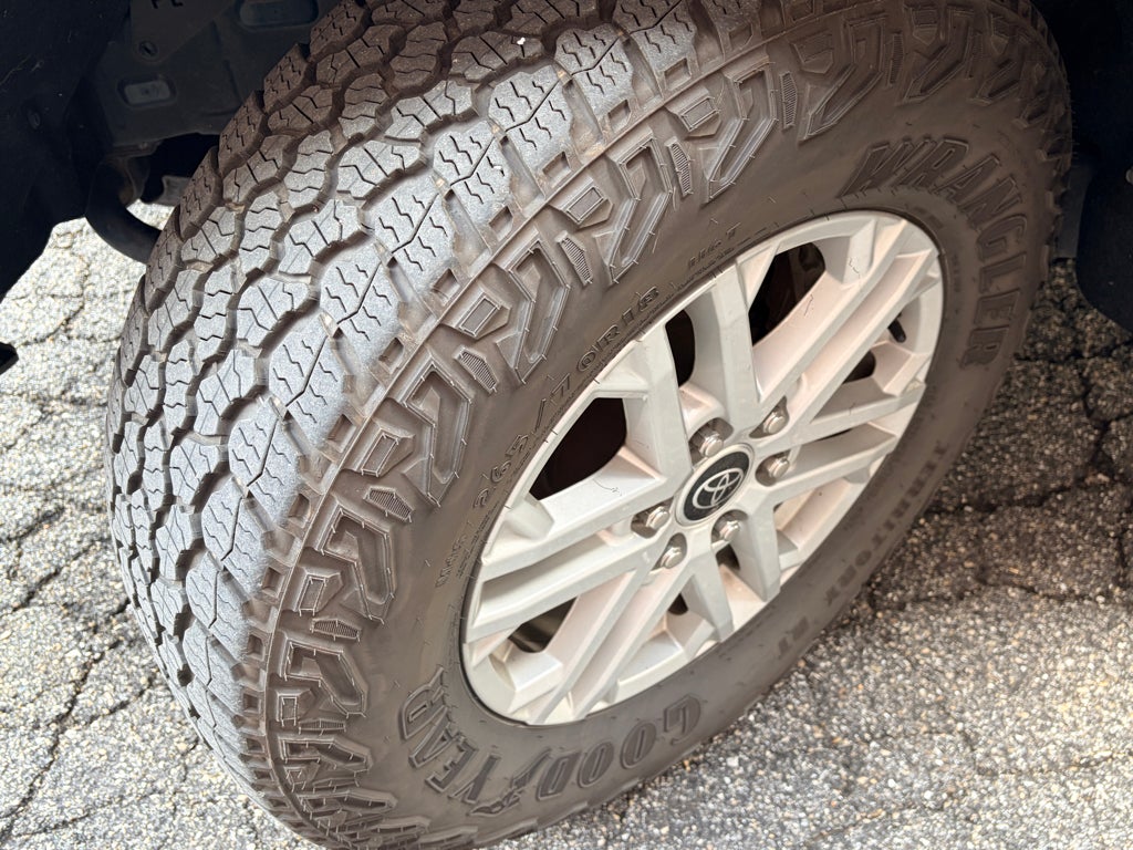 2022 Toyota Tundra SR5
