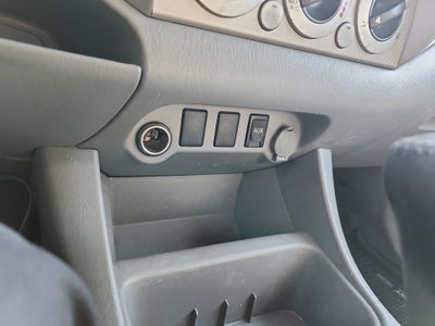 2011 Toyota Tacoma Base V6 (M6)