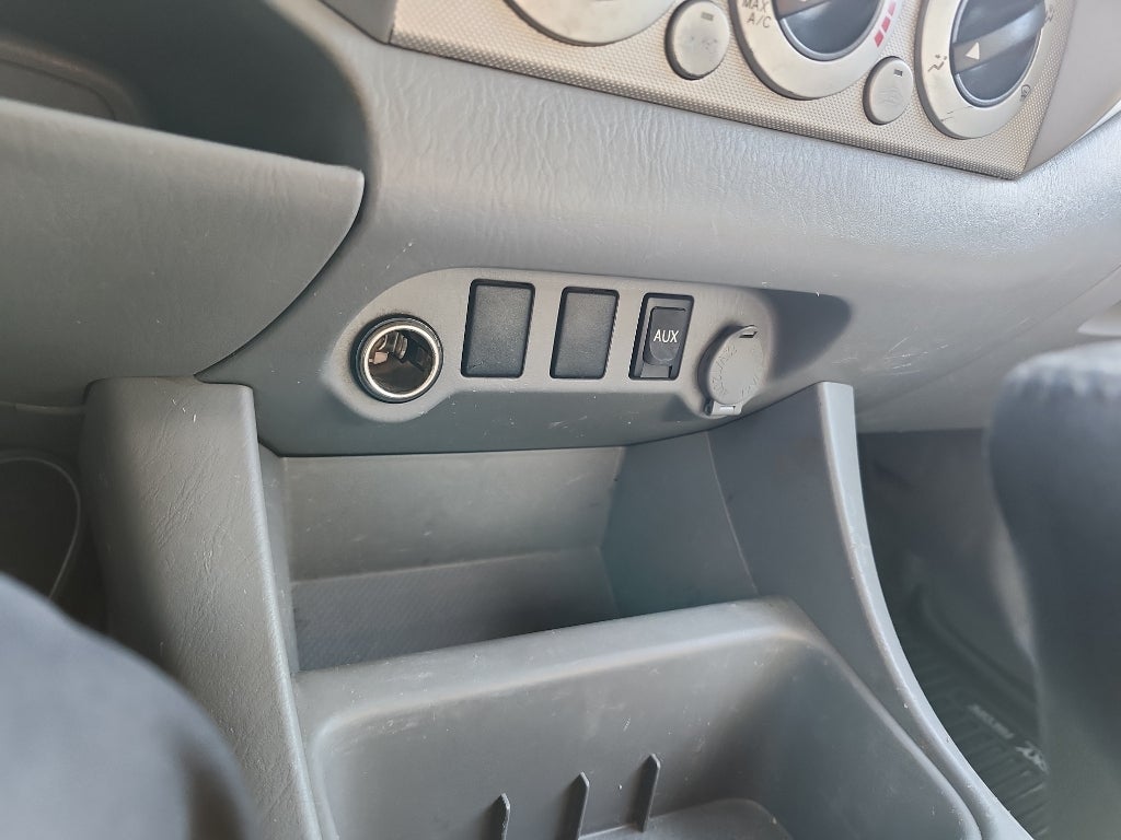2011 Toyota Tacoma Base V6 (M6)