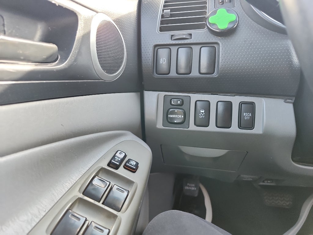 2011 Toyota Tacoma Base V6 (M6)