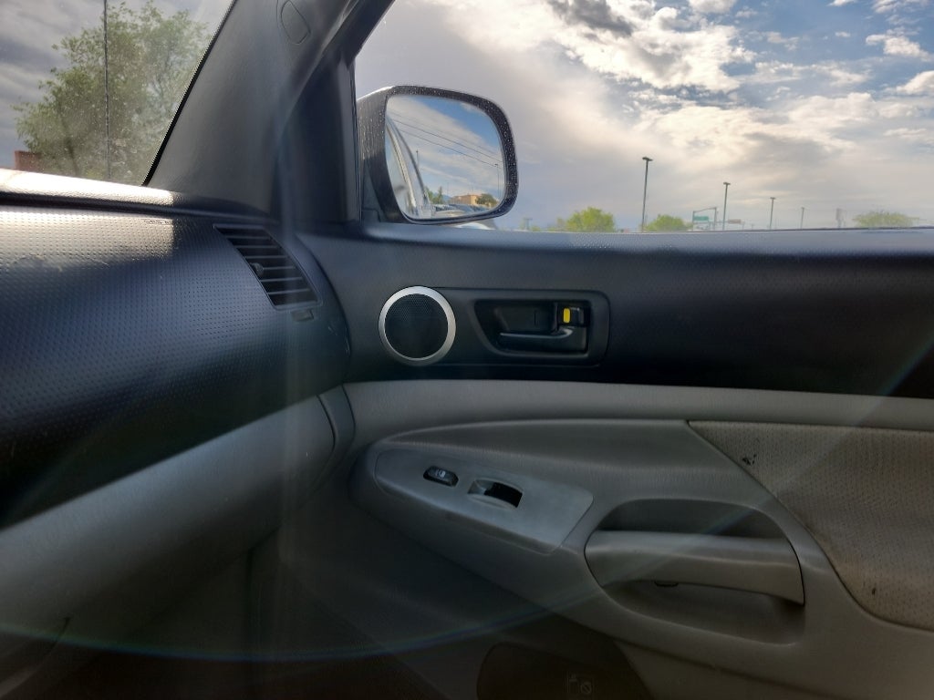 2011 Toyota Tacoma Base V6 (M6)