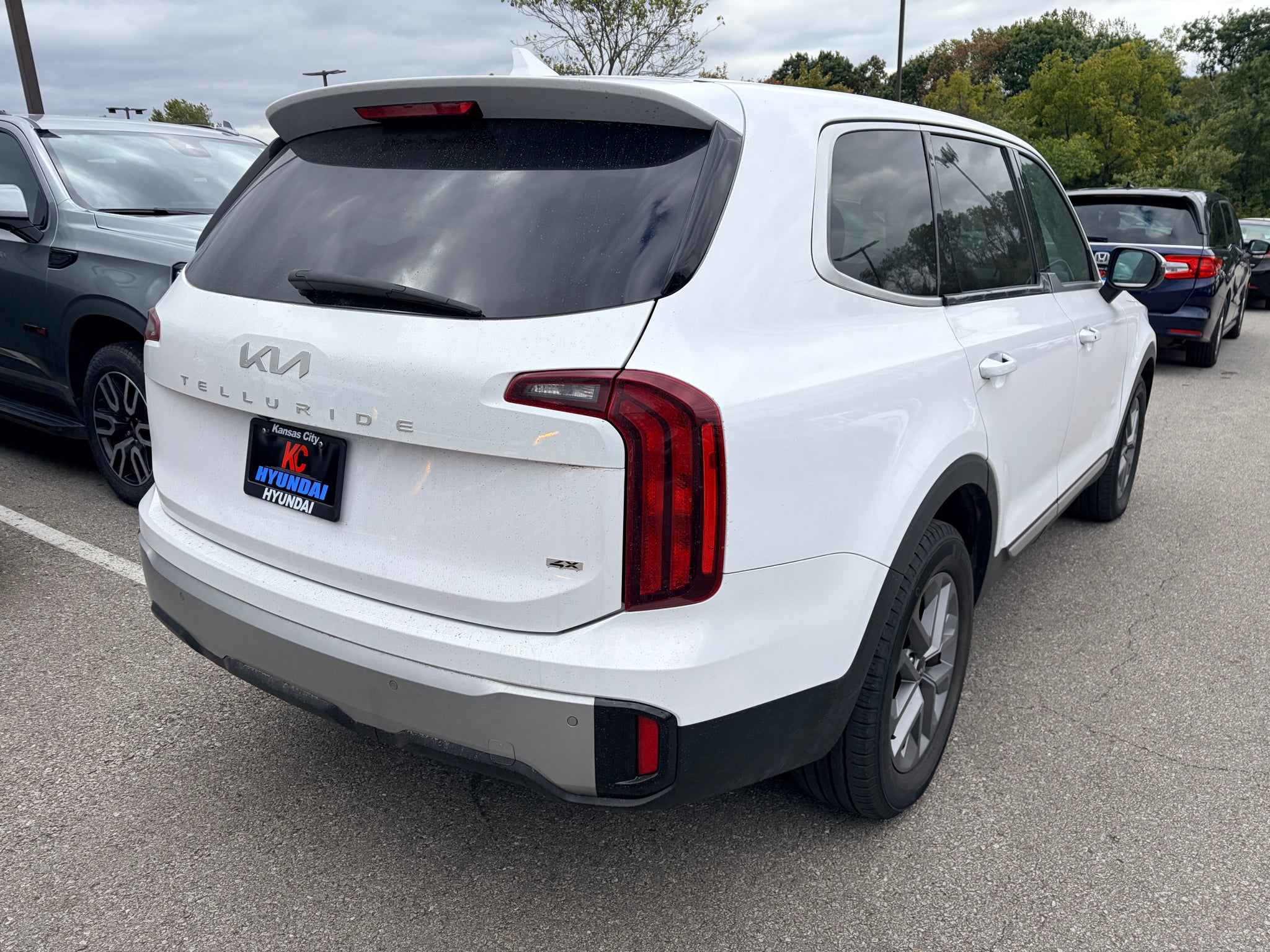 2023 Kia Telluride LX