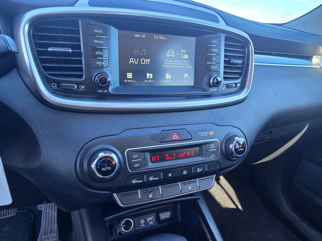 2019 Kia Sorento S V6