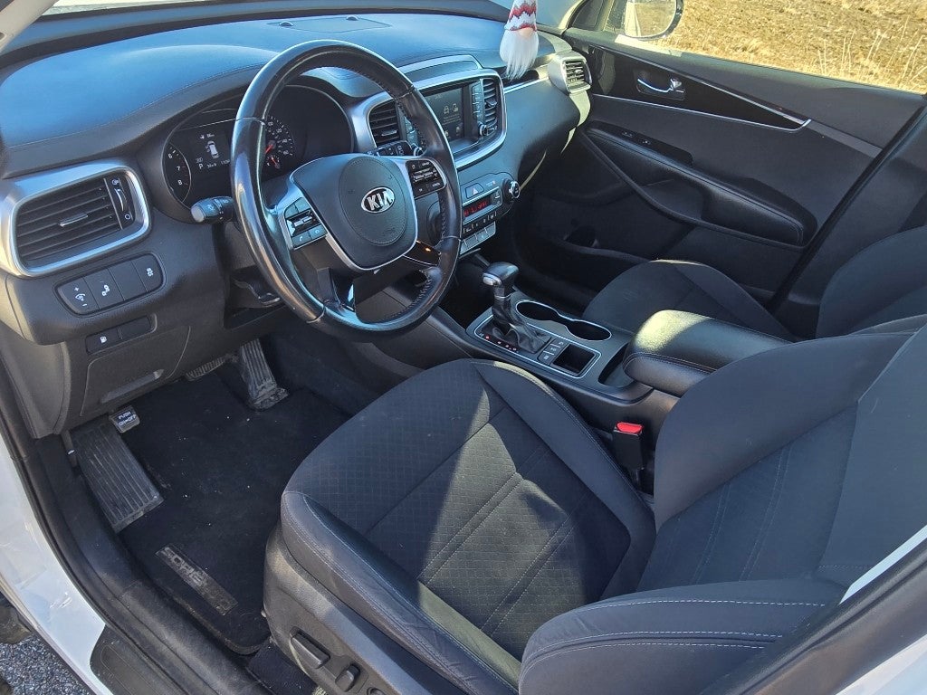 2019 Kia Sorento S V6