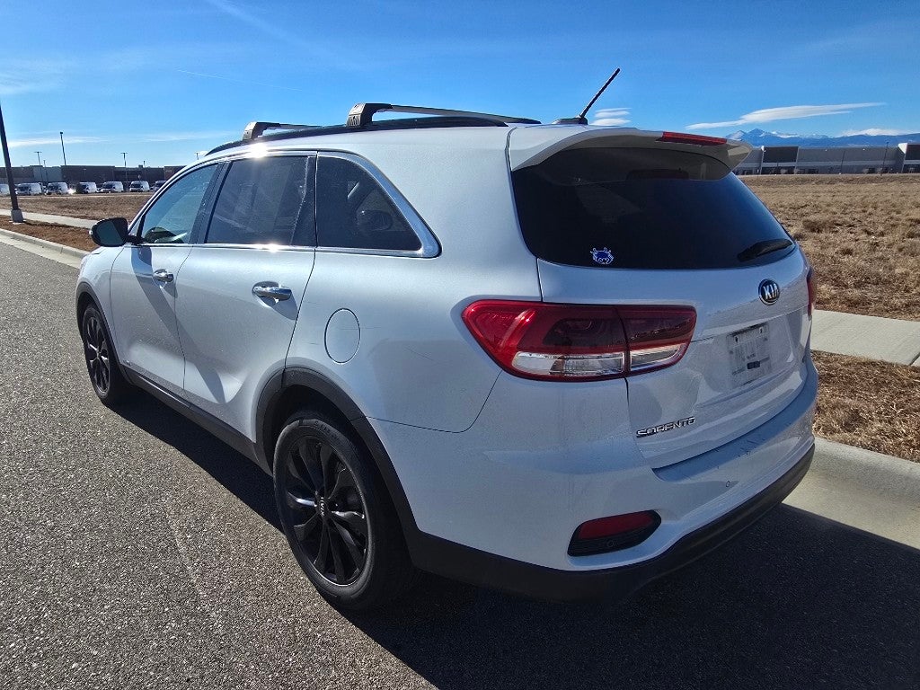 2019 Kia Sorento S V6