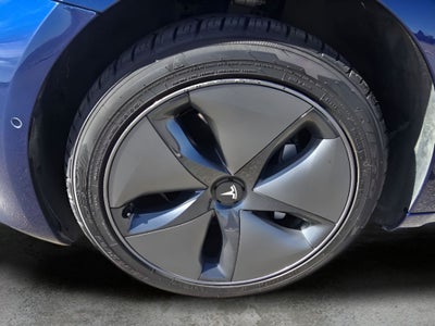 2019 Tesla Model 3 Mid Range