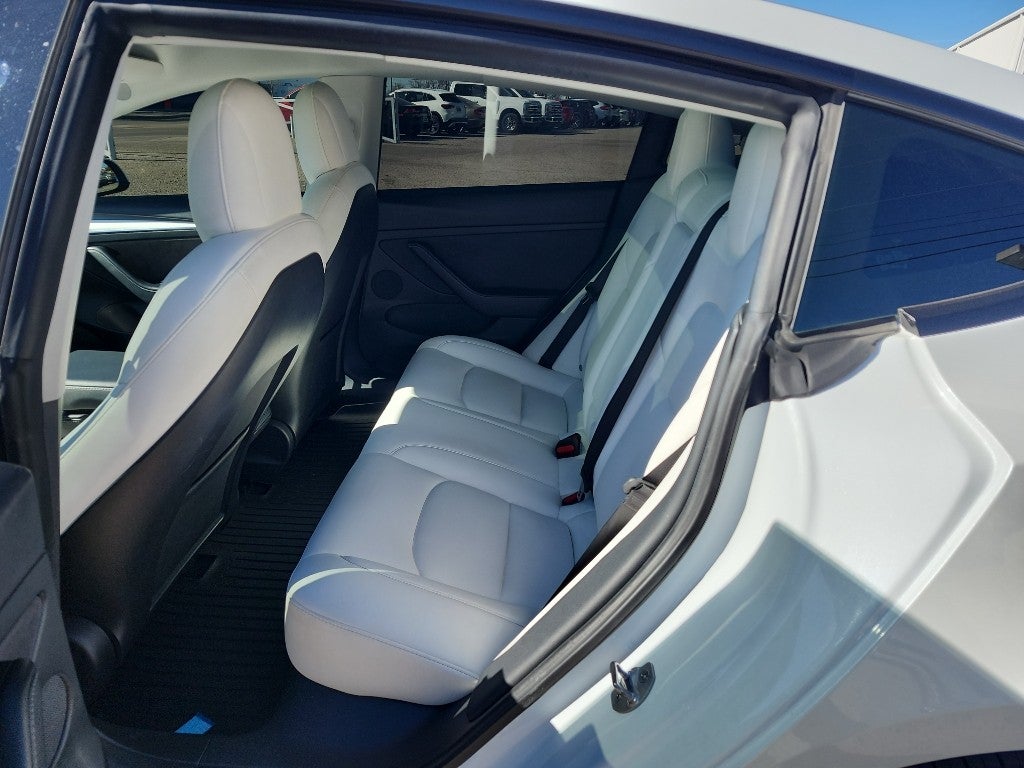 2022 Tesla Model 3 Base