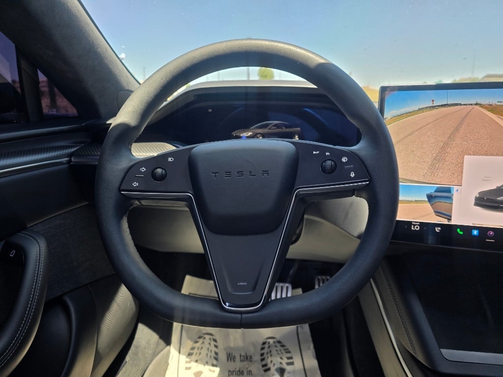 2023 Tesla Model S Plaid