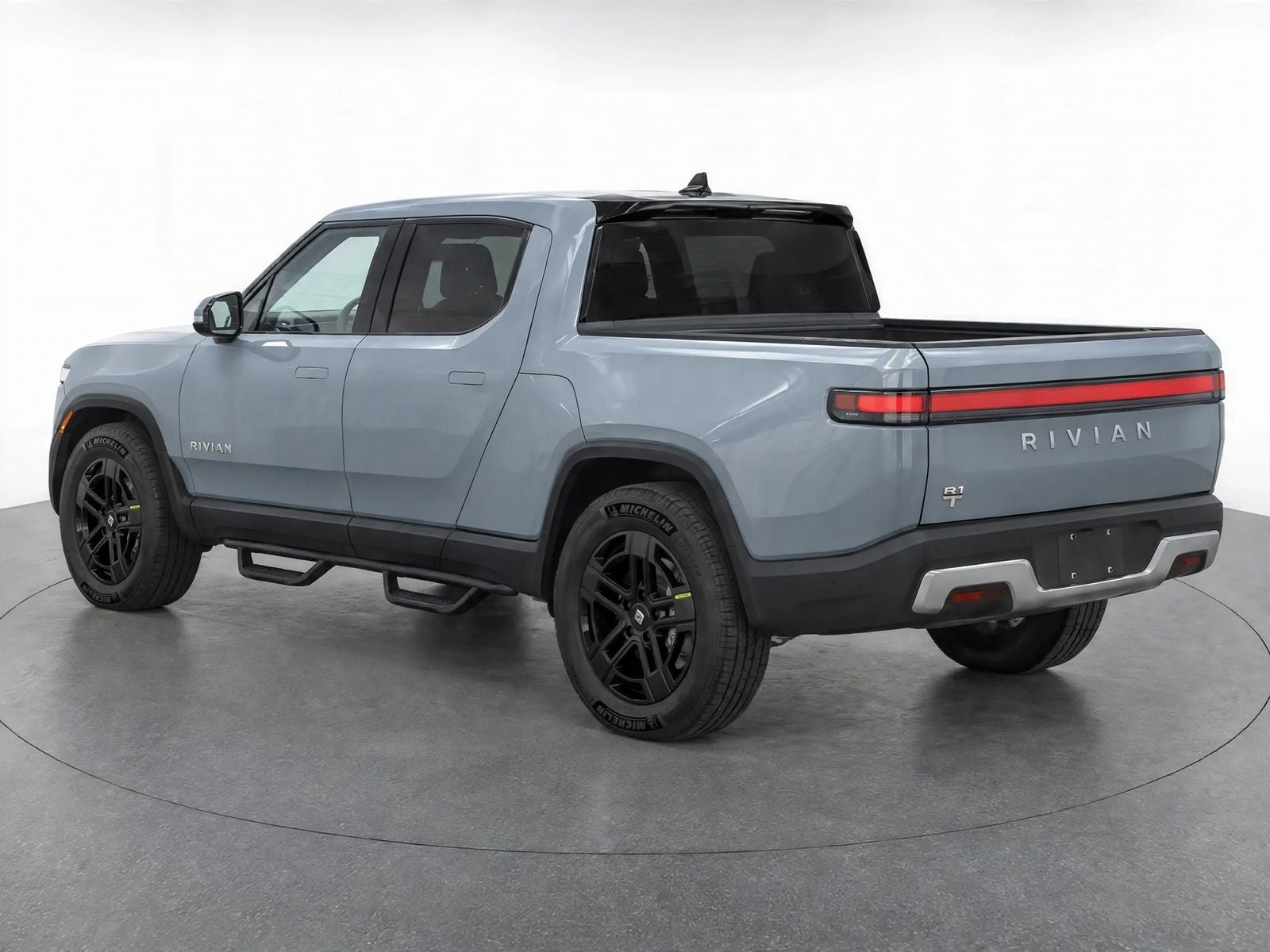 2023 Rivian R1T Adventure