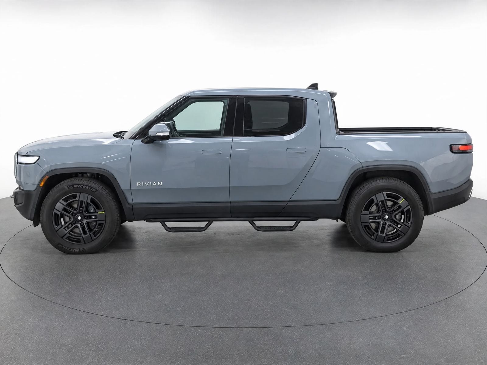 2023 Rivian R1T Adventure