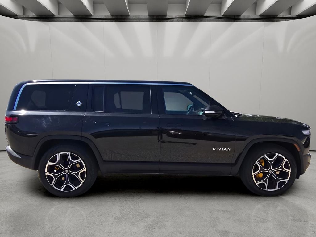 2024 Rivian R1S Adventure