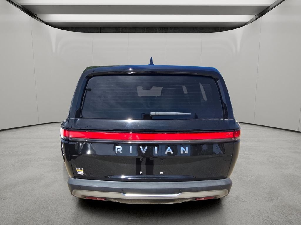 2024 Rivian R1S Adventure