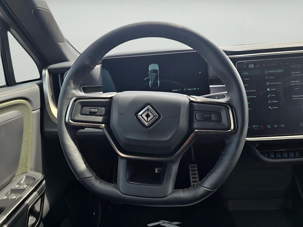 2024 Rivian R1S Adventure