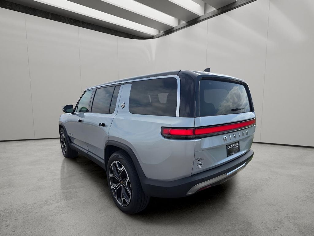 2024 Rivian R1S Adventure