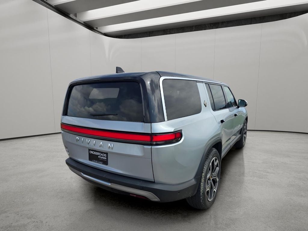 2024 Rivian R1S Adventure