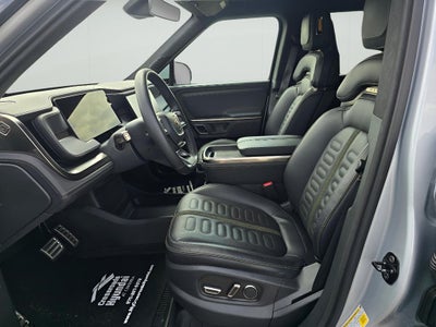 2024 Rivian R1S Adventure